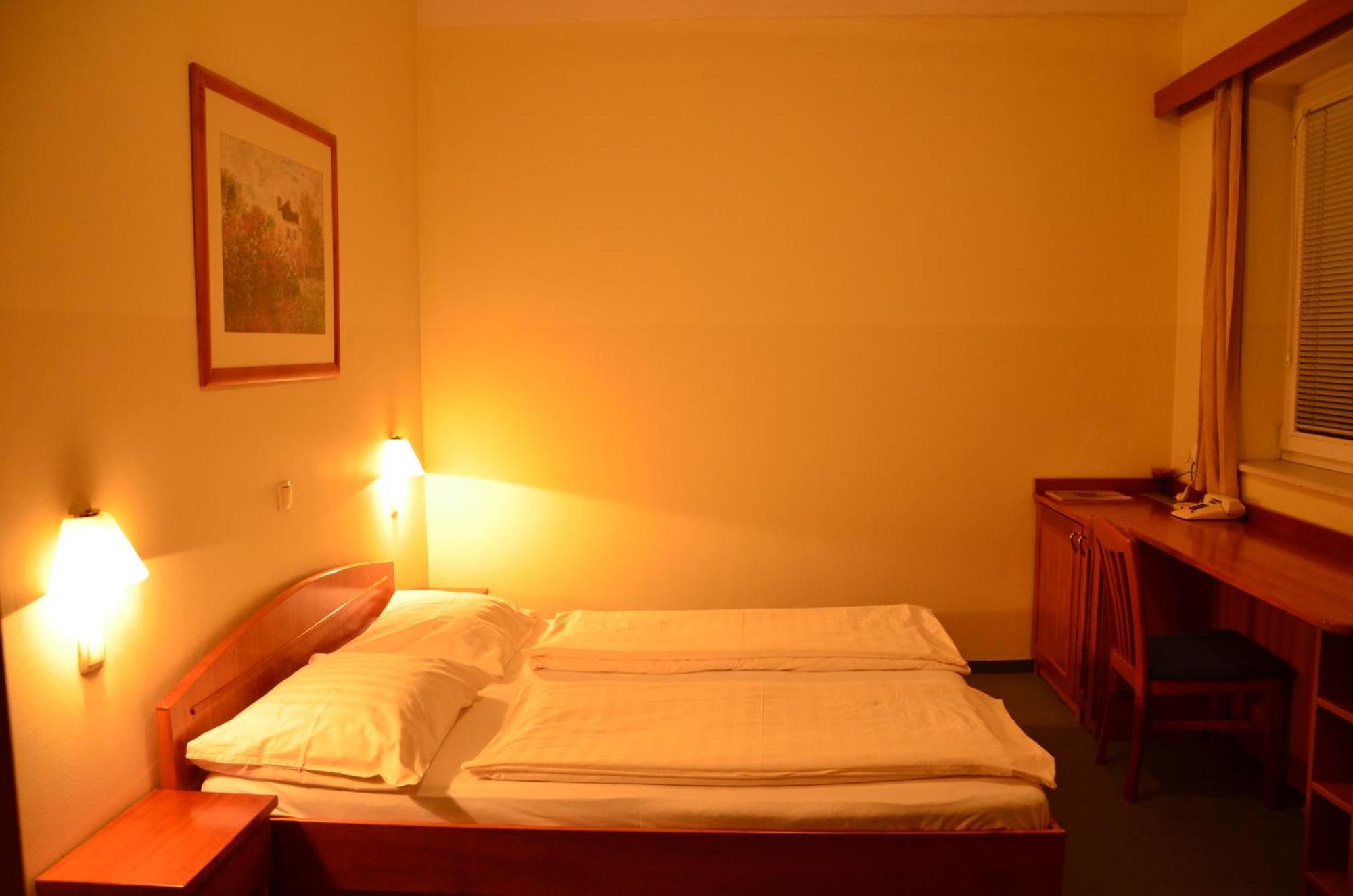 Hotel Bajt Maribor Dış mekan fotoğraf
